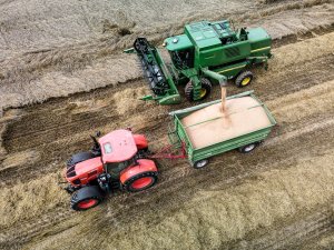 John Deere 1470 i Kubota M7152 Premium KVT