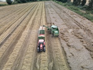 John Deere 1470 i Kubota m7152