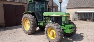 John Deere 3350