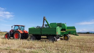 Kubota m7152 hl 8011 i John Deere 1470