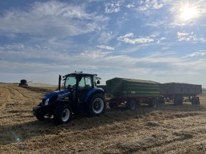 New Holland T4 + Pronar T653/2 Autosan D46