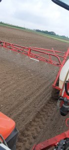 Zabieg doglebowy w rzepaku