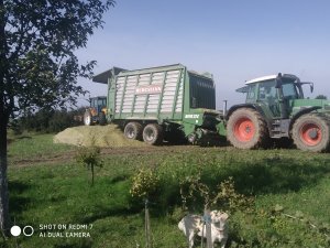 Fendt 714 Vario + Bergmann i Renault 106.54