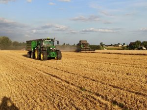 John Deere 6155r Zasław 737-12