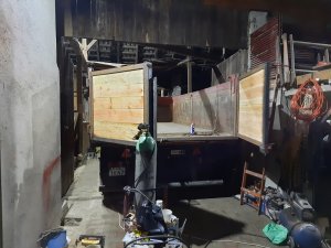 Klapo- drzwi  do  przyczepy