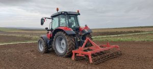 Massey Ferguson 5710S + agregat 2,5m