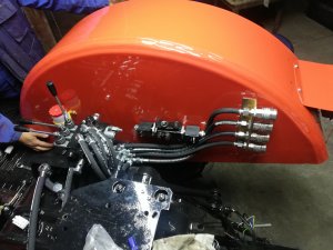 Montaż dodatkowej hydrauliki Ursus c360