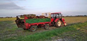 Ursus C-360 i rozrzutnik