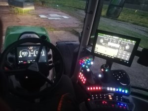 FENDT 718 Vario 
