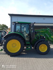 John Deere 6100m