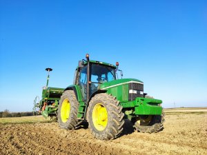 John Deere 6600