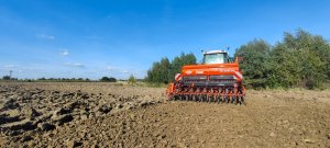 Kuhn HRB 303 & Kuhn sitera 3000