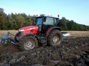 Massey Ferguson 5710 + Frost Elbe 2+1