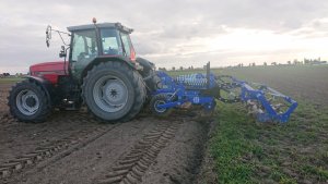 Massey ferguson 6190 i landstal głębosz 