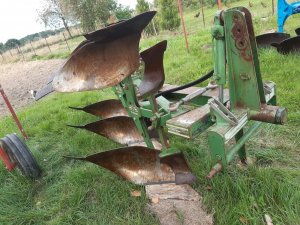 Pług obrotowy eberhardt 