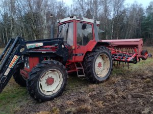 Case 856 XL z zestawem siewnym