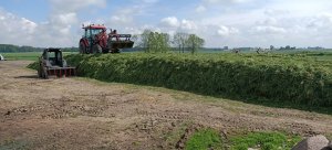 Zetor Proxima Power 100 & New Holland LX 