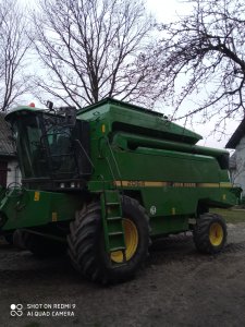 John Deere 2064