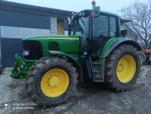 John Deere 6820P