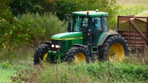 John Deere 7810