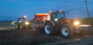 Renault Ares 826 i John Deere 6920s 