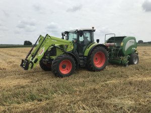 Claas Arion 450 + McHale F5400c