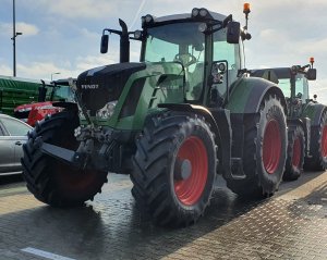 fendt 826