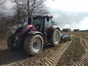 Valtra T174 i Mandam