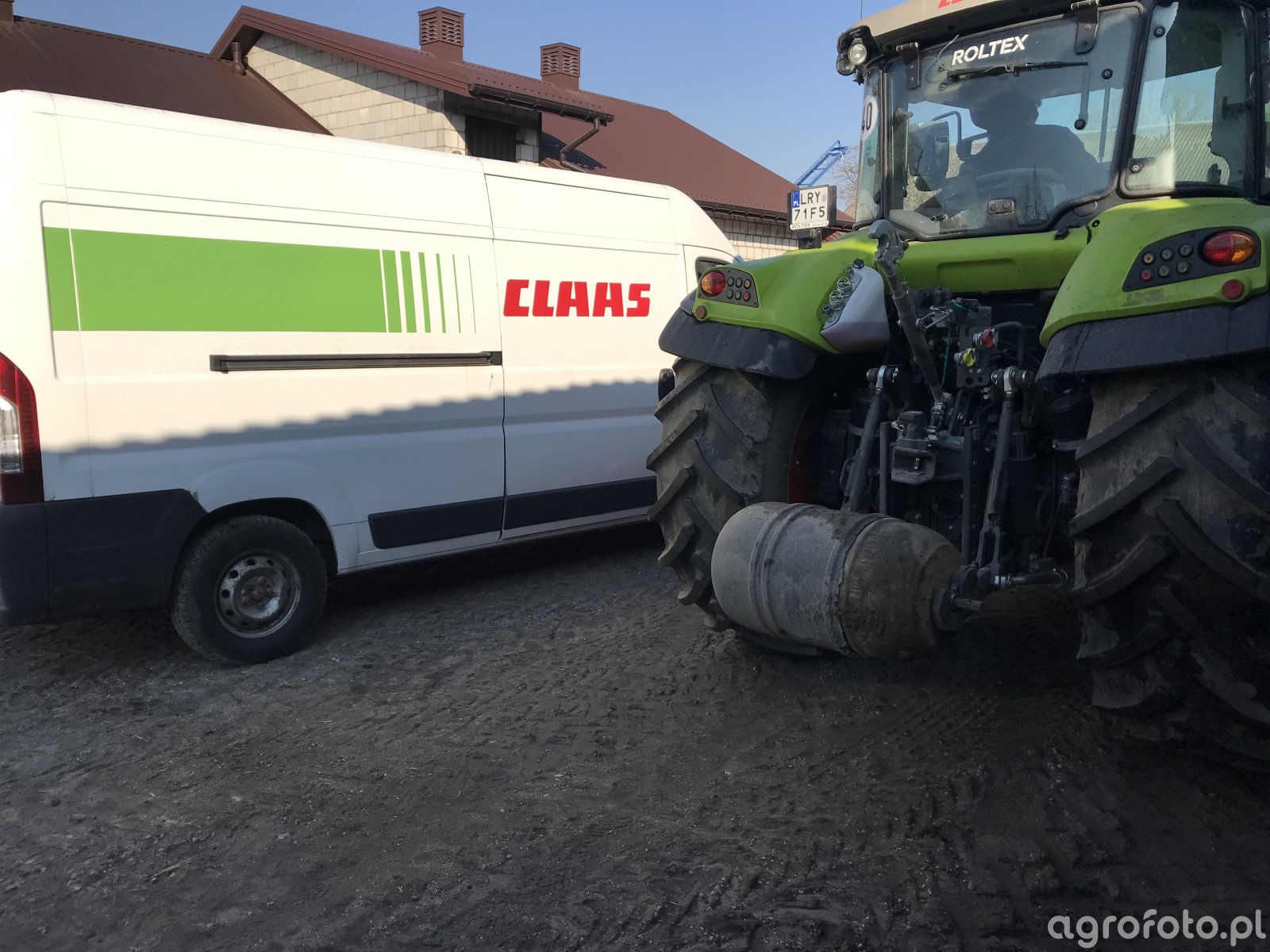 Claas Arion 450