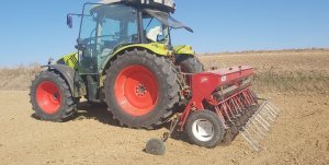 Claas i Saxonia a201