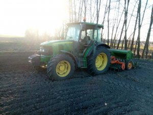 John Deere 5090M i Amazone