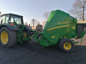 John deere v451m