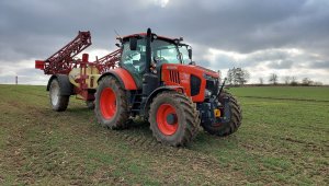 Kubota m7152 premium kvt i hardi commander