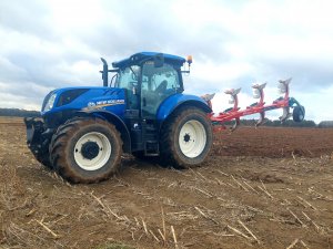 New Holland ,T7.175  & Kverneland 150s