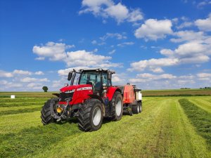 Massey Ferguson 7715S & Kuhn FBP 2135