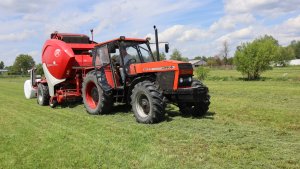 Ursus 1614 & Lely Welger Rpc 445 Tornado.