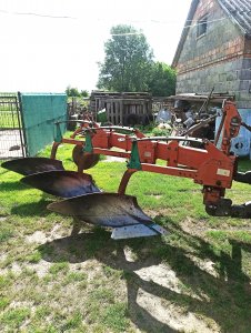 Kverneland AB100 3+ 12-20"