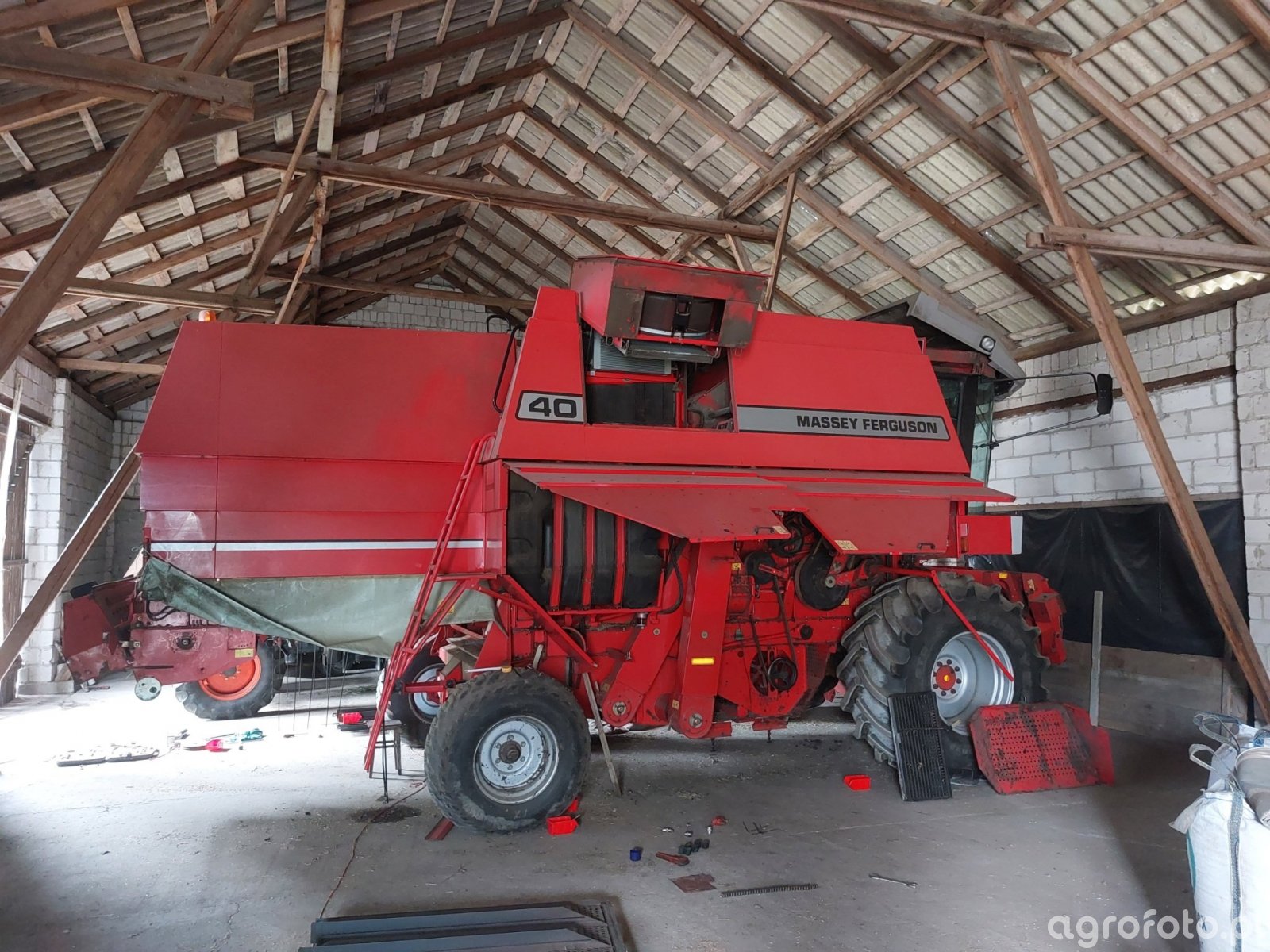 Kombajn Massey Ferguson 40 RS - foto #817300 - Galeria rolnicza agrofoto