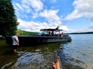 Brabus z dwoma silnikami po 350km. Jezioro Białe, Augustów