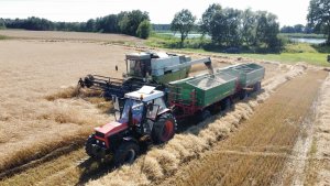 Fortschritt 517 oraz Zetor 16145