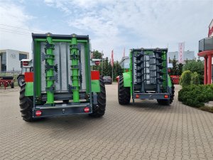 Rozrzutnik obornika Izelmak 9 i 12 ton 