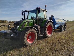 Fendt 512 z beczką 7 tyś.