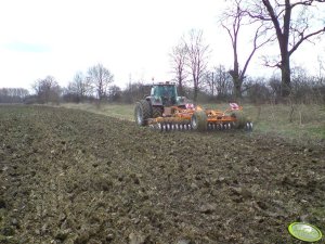 Fendt 924 Vario + simba x press