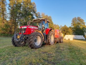 Massey Ferguson 7715S