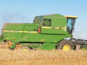 John Deere 1065