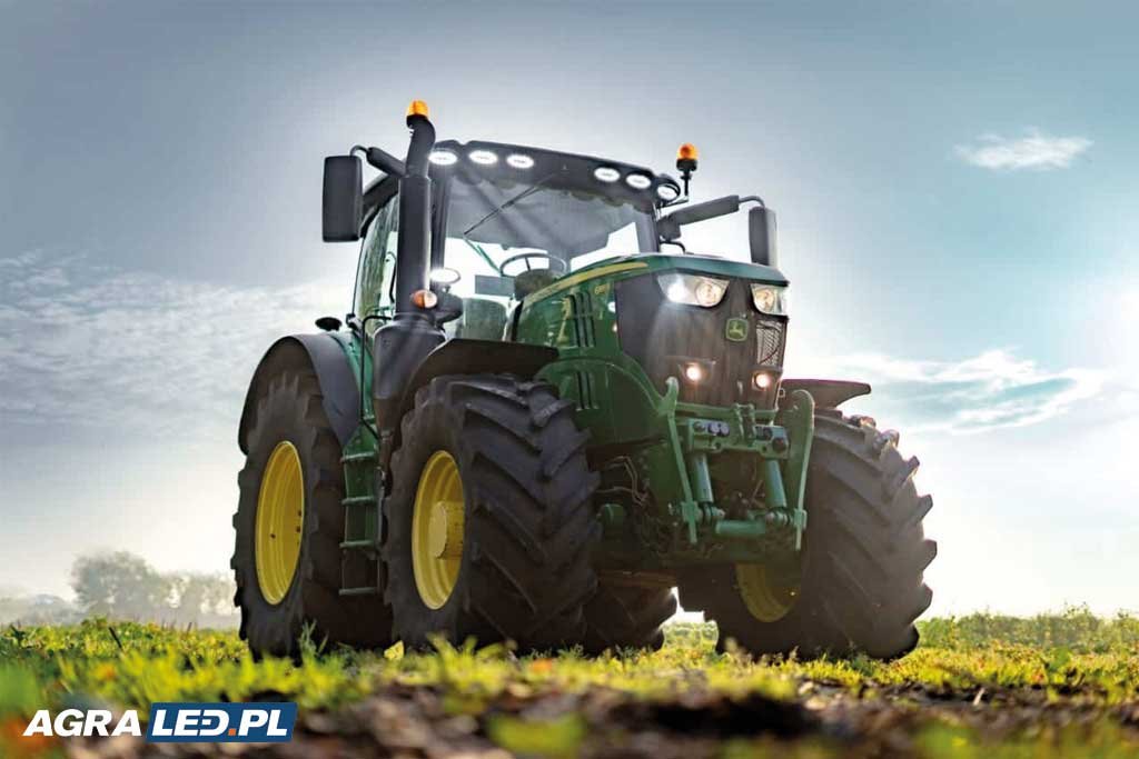 Oświetlenie LED do ciągników i maszyn od Agraled.pl.