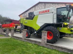 Claas Trion 660 