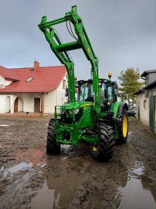 John deere 6130M