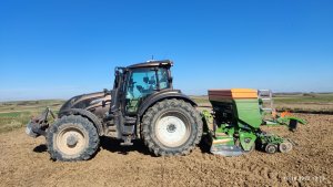 Valtra T175 + Amazone cataya 