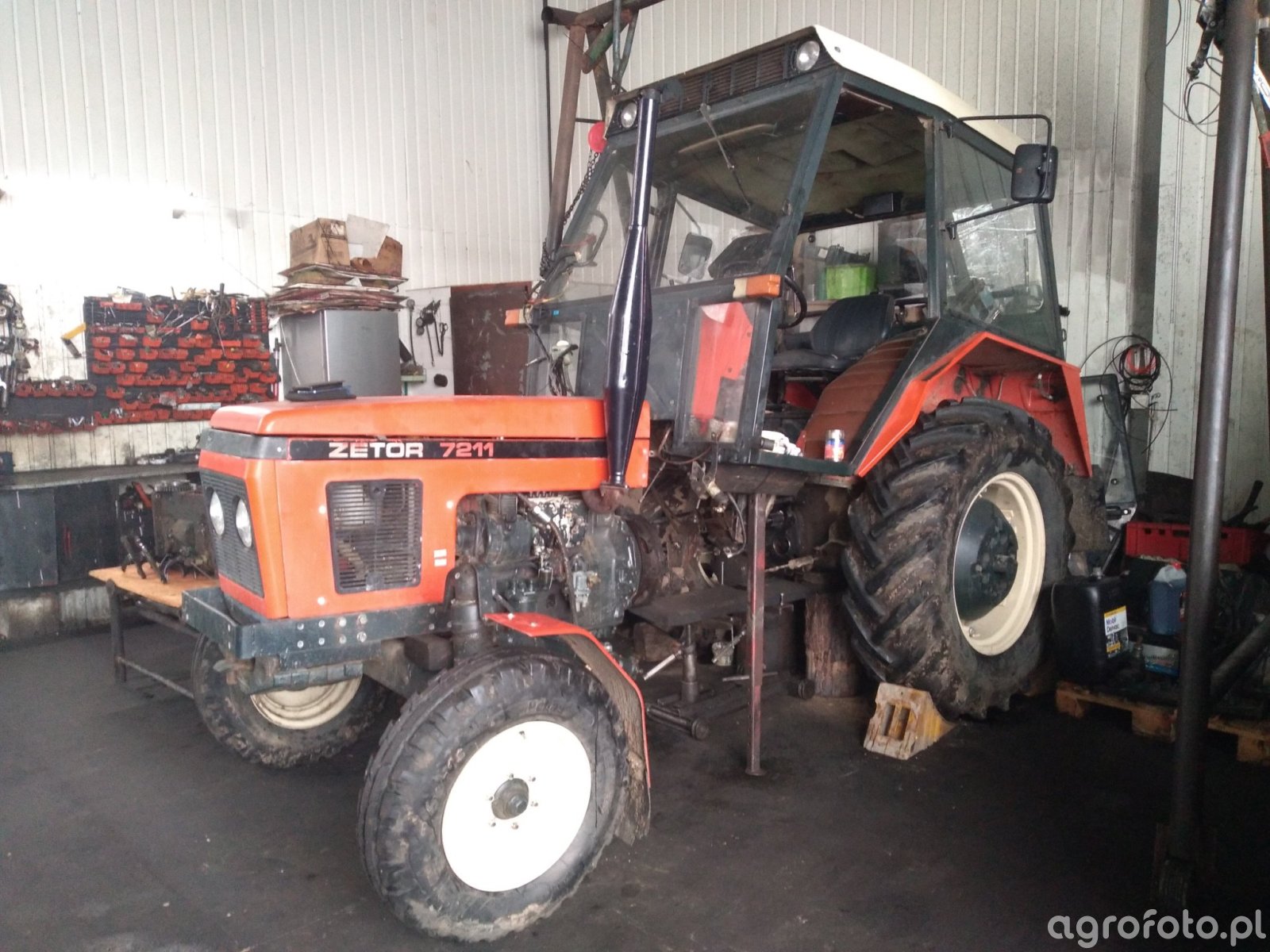 Fotografia Traktor Zetor 7211 #822143 - Galeria Rolnicza Agrofoto